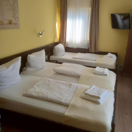 Hotel Wiesbadener Hof Stuttgart Bagian luar foto