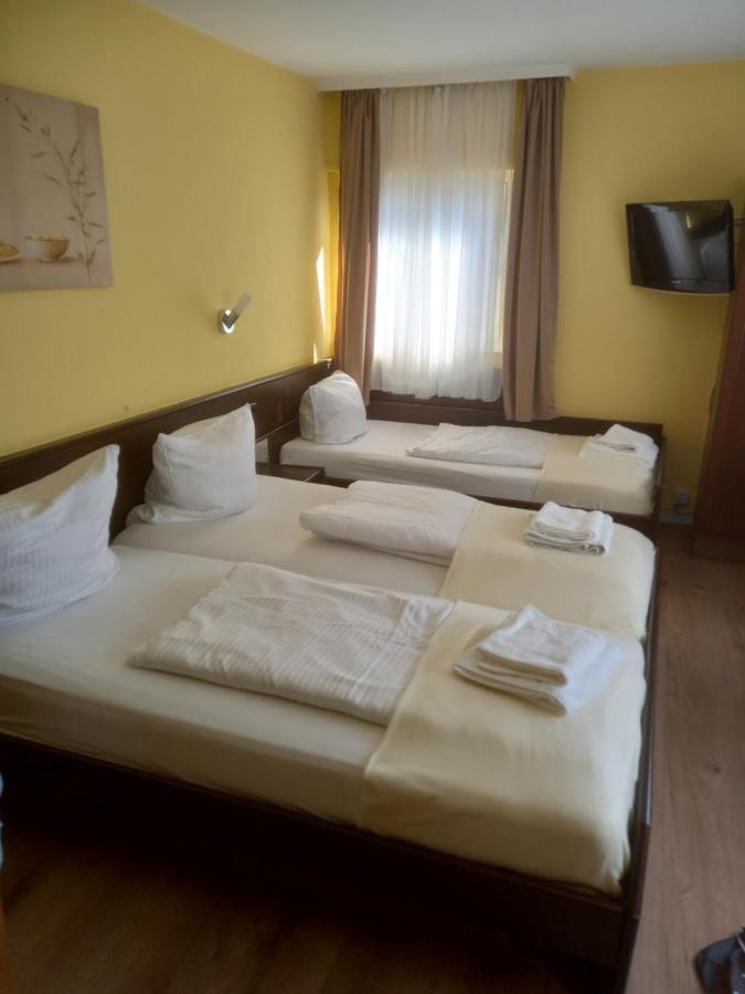 Hotel Wiesbadener Hof Stuttgart Bagian luar foto